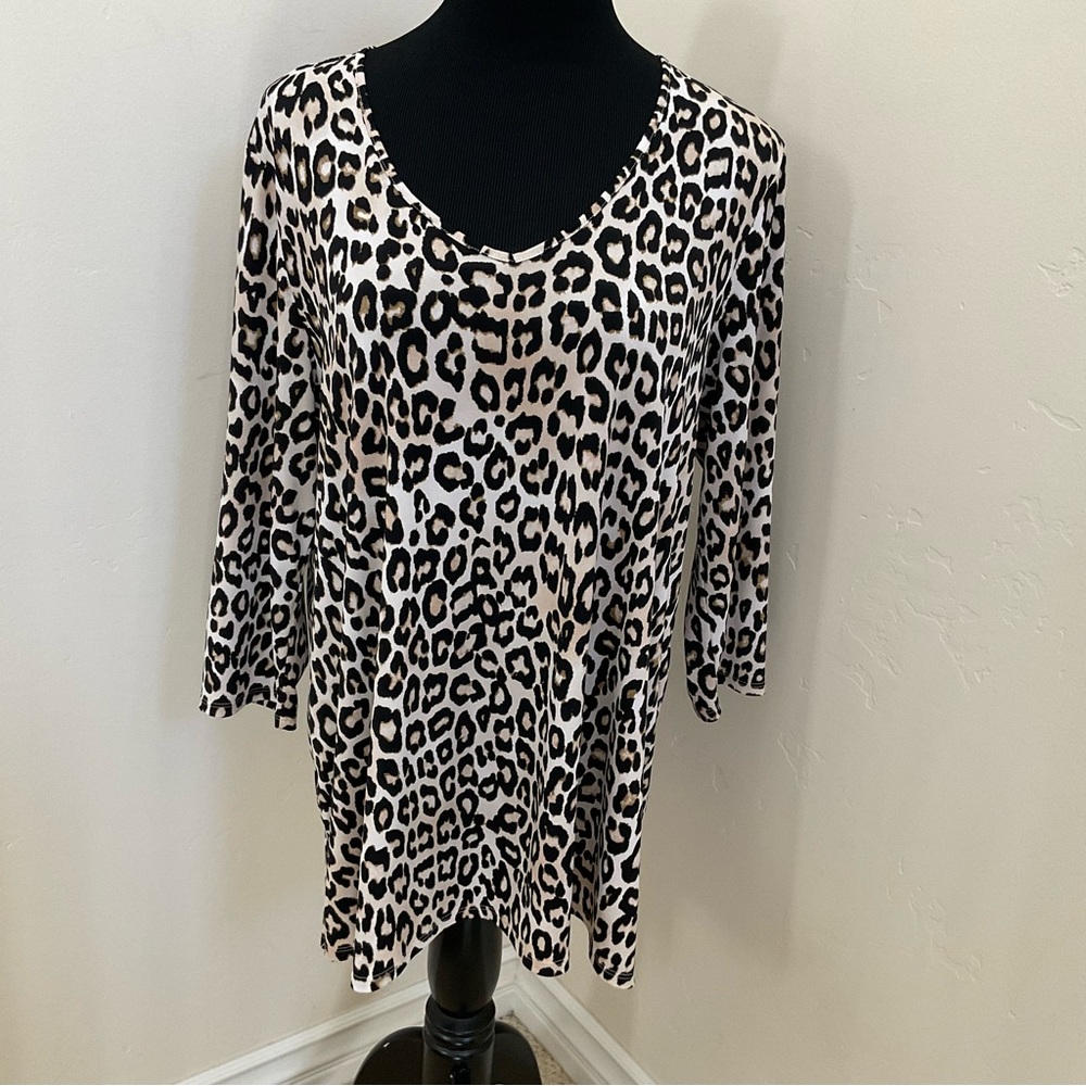 Chico’s Leopard Print Top Sz 2